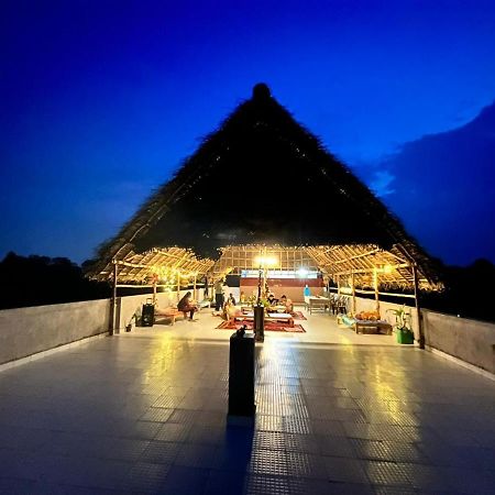 Woodpacker Hostel Auroville Pondicherry Exterior foto