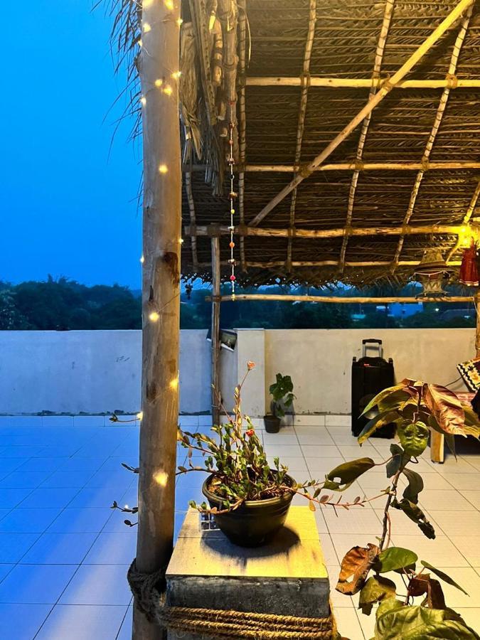 Woodpacker Hostel Auroville Pondicherry Exterior foto